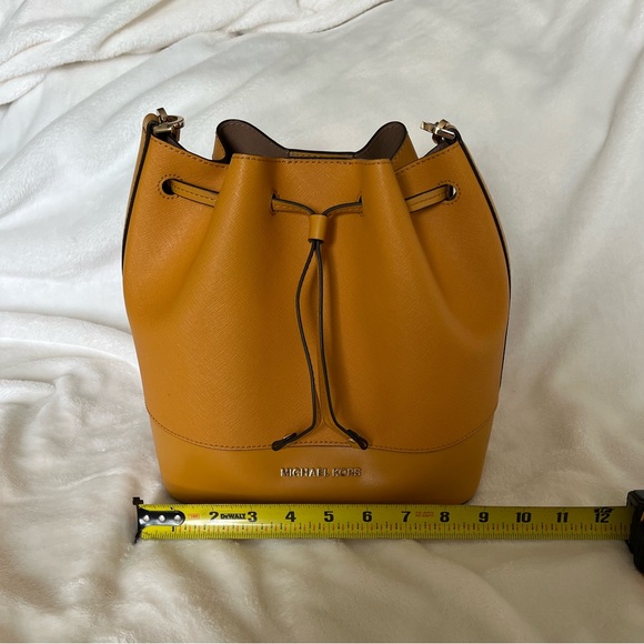 Michael Kors Bucket Bag - Picture 8 of 11